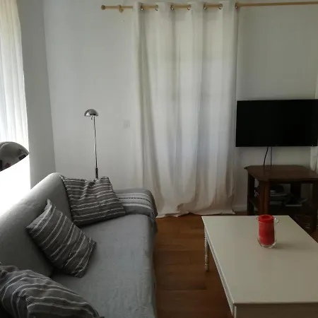 Riverside House * Chiny